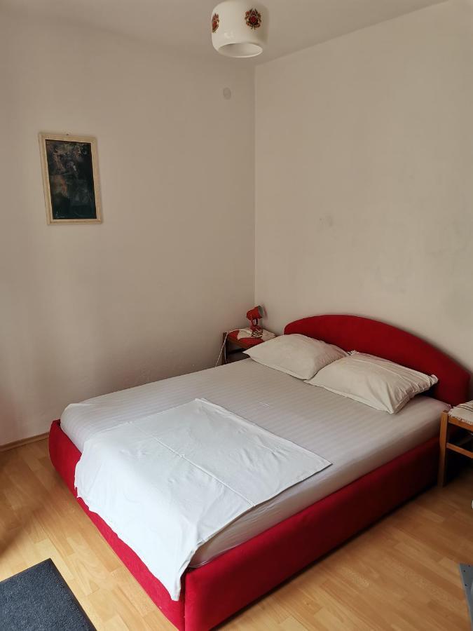 Apartments Radonic Хвар Экстерьер фото