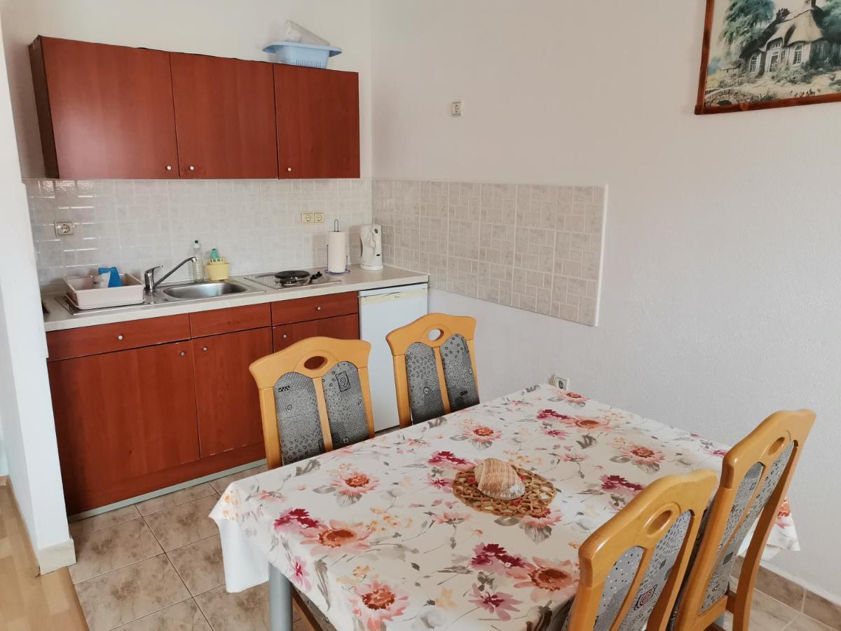 Apartments Radonic Хвар Экстерьер фото